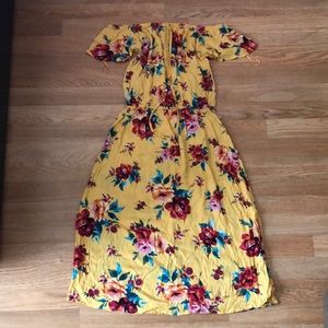 Ambiance flowered yellow dress
